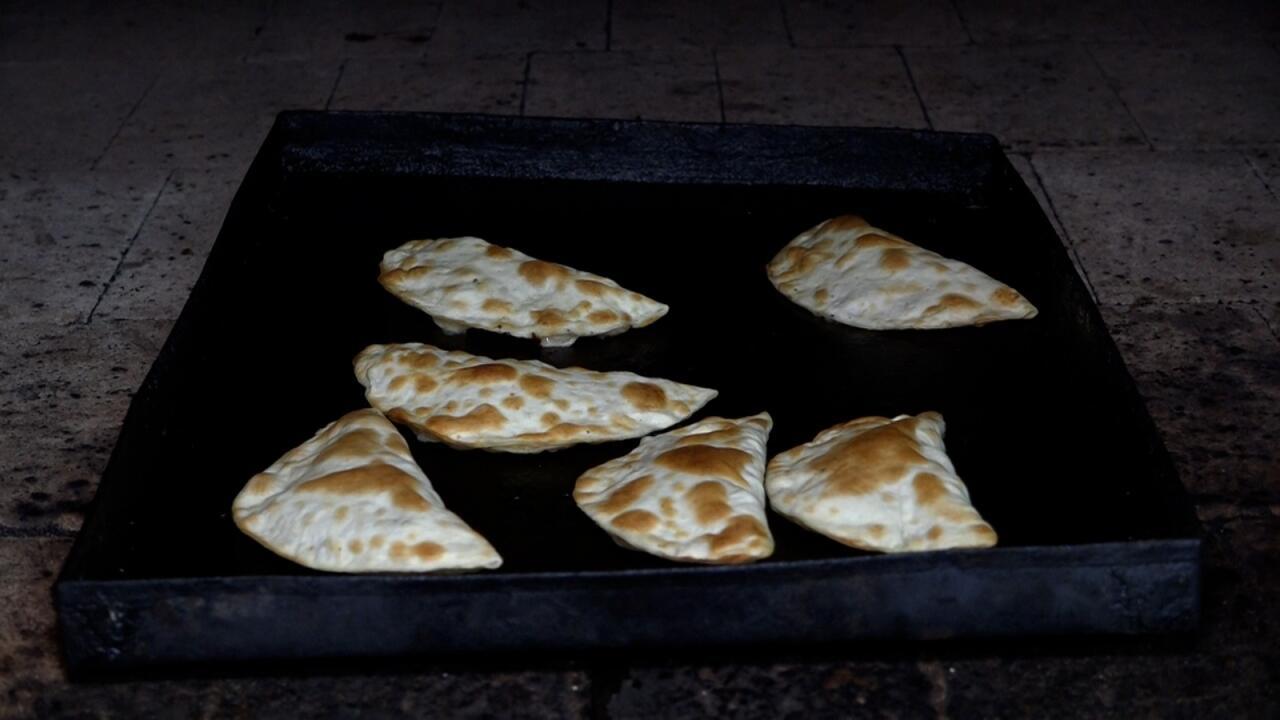 Bakıda bu restoranlarda "dəvə qutabı" menyudan ÇIXARILDI - FOTO