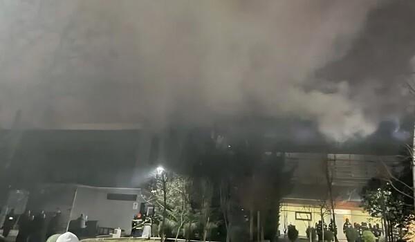 Tiflisdə ticarət mərkəzində güclü yanğın