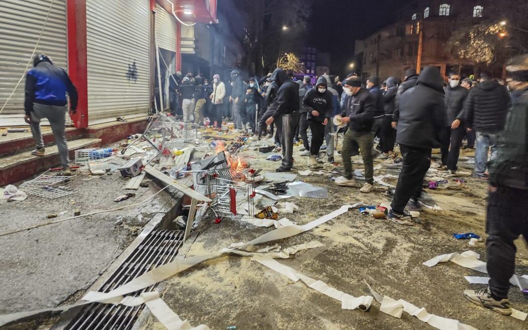 İranda ölənlərin sayı 500-ü keçdi -FOTO