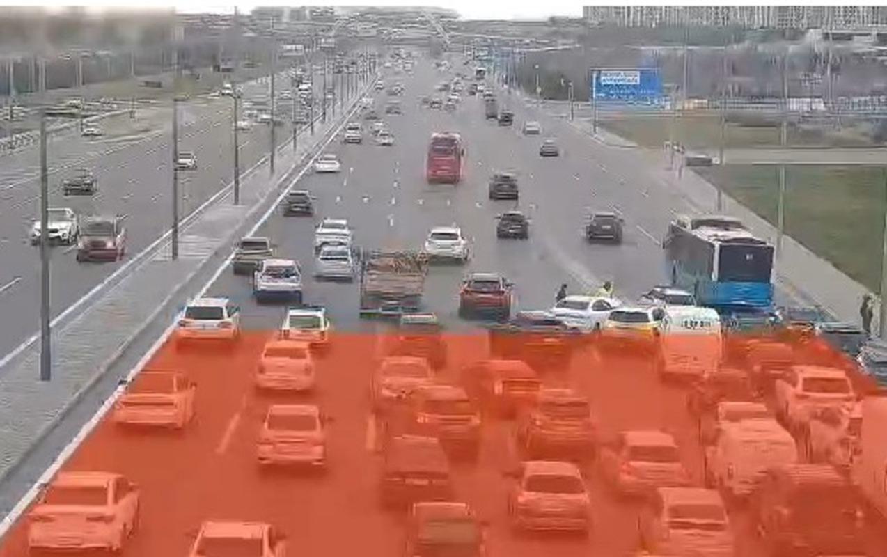 Aeroport yolunda ağır qəza, hərəkət iflic oldu-VİDEO