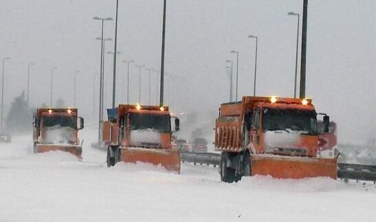 Yollar qardan belə təmizləndi - VİDEO