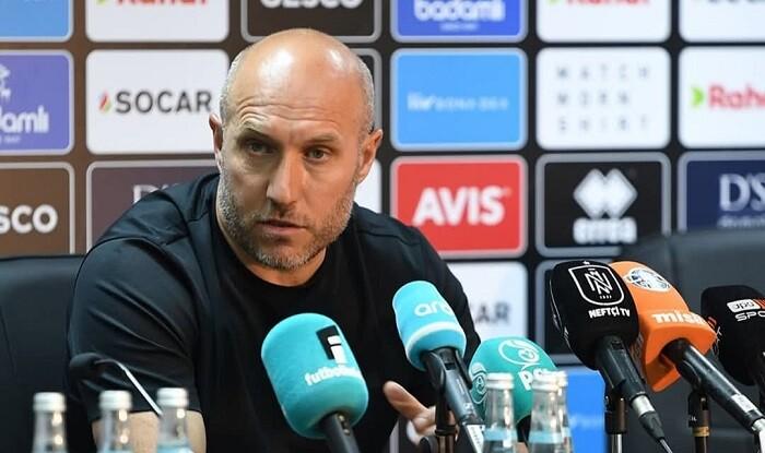 Samir Abasov işləmədən "Neftçi"dən maaş alacaq