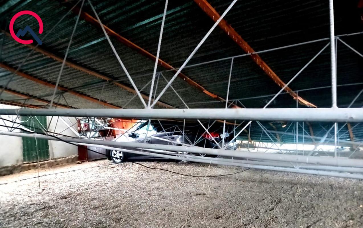 Güclü qar talvarı uçurdu- Maşınlar əzildi - Fotolar