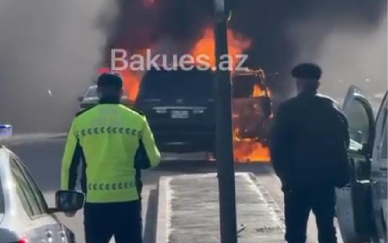 Bakıda "Prado" yanıb kül oldu - VİDEO