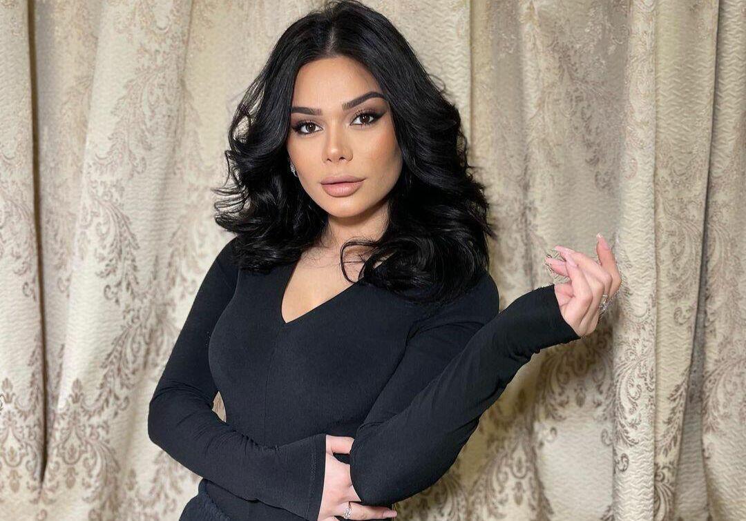 Aysun atasına "QOVUŞDU" - FOTO