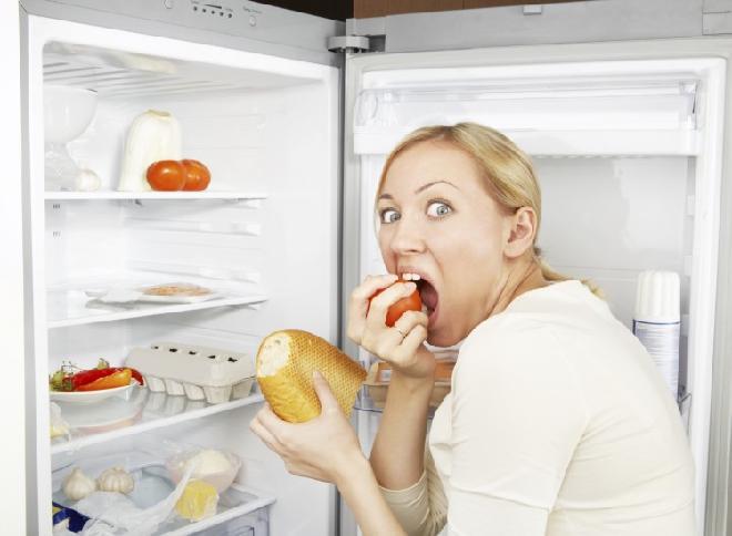 Gecə acarkən bunları yemək kökəltmir - XƏBƏRDARLIQ