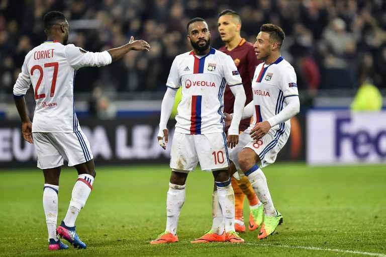 "Lion" və "Aston Villa" 1/8 final mərhələsinə vəsiqə qazandı