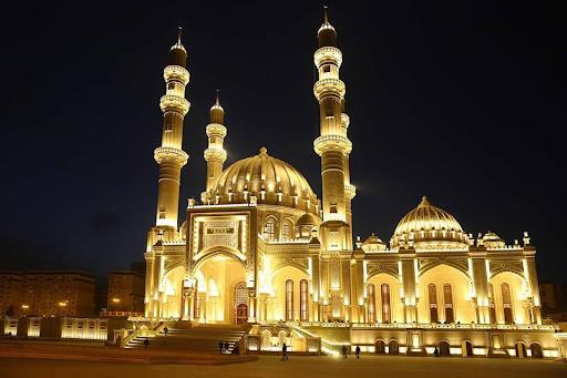 Azərbaycanda 17 məscidə imam axtarılır