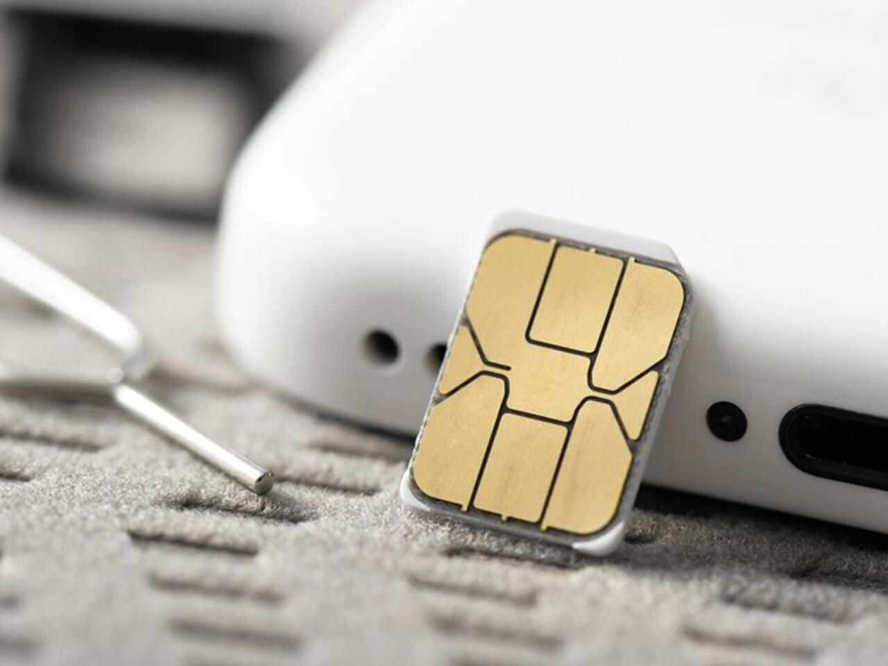 Azərbaycanda ev qiymətinə mobil nömrə SATILIR - FOTO