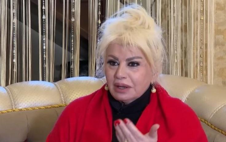 "İndiki müğənnilər üzlüdür, adam xəcalət çəkir"