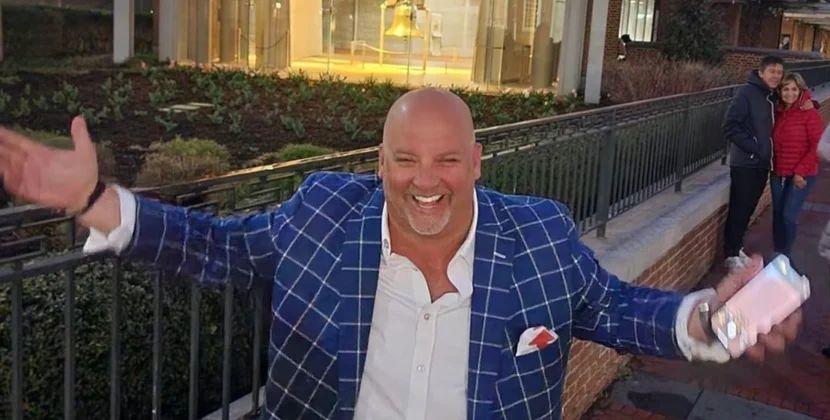 Direktor yüz milyonları taxta və lüksə xərclədi