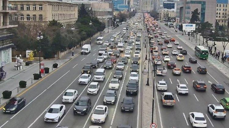 Paytaxtda sıxlıq olan küçələrin SİYAHISI