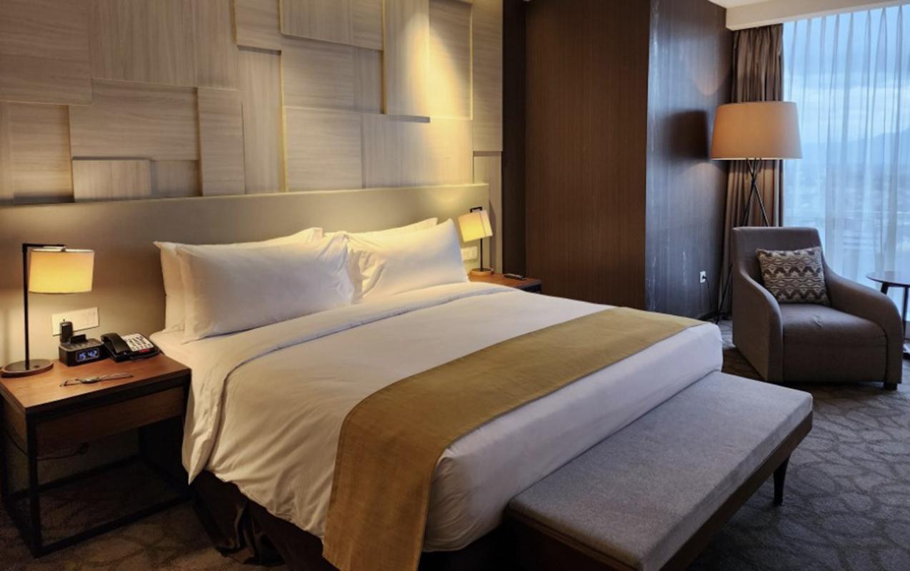 Bakının mərkəzində hotel otağında müəmmalı ölüm