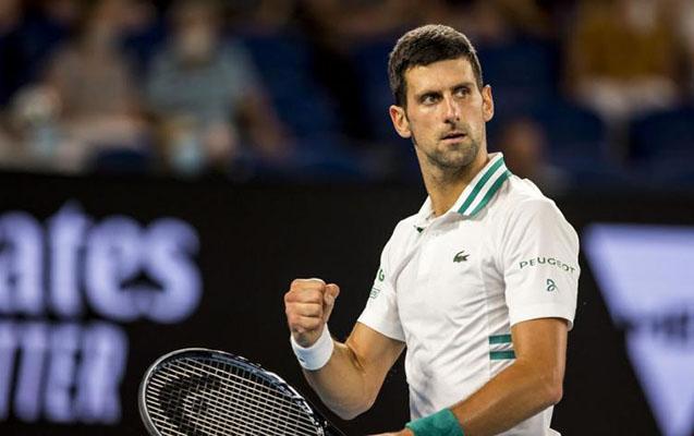 Novak Cokoviç yarımfinala yüksəldi