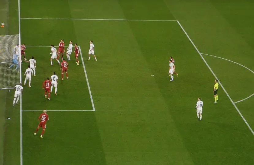 "Liverpul"un ilk qolunda top qapı xəttini keçmişdi? - VİDEO