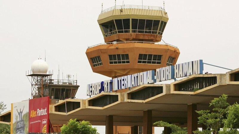 Bu hava limanında partlayış oldu