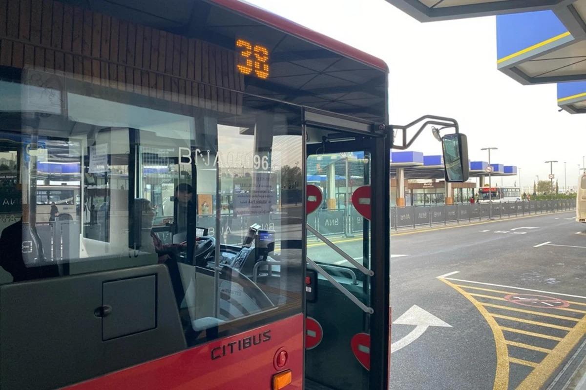 Bakıda yeni avtobuslarla bağlı PROBLEM - "Rus dilində..."