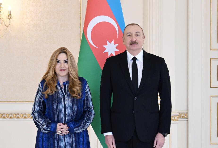 Prezident Yunanıstanın ölkəmizdə yeni təyin olunmuş səfirinin etimadnaməsini qəbul edib
