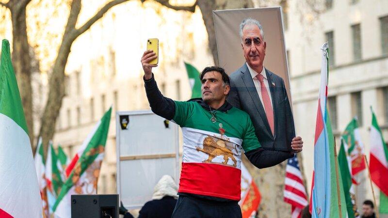 İranda hakimiyyət dəyişikliyi ilə bağlı açıqlama