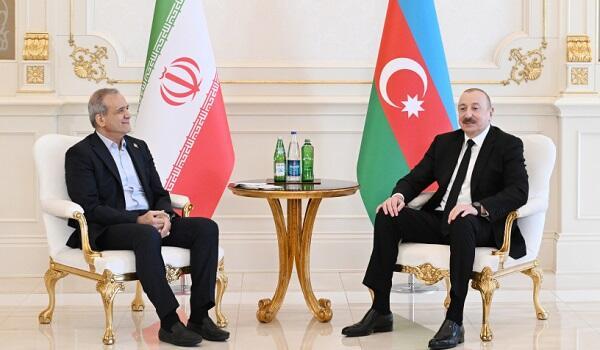 İlham Əliyev Pezeşkiana zəng etdi