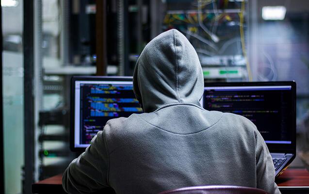 Banklara və dövlət sektorlarına gizli hücum