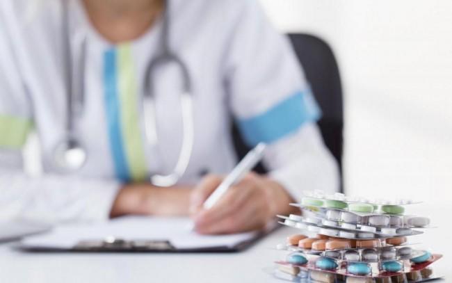 Azərbaycanda həkimlər həbs olundu