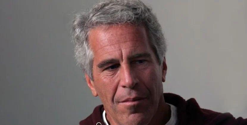 Epşteynin qaranlıq sifarişi: şəxsi adaya tonlarla...