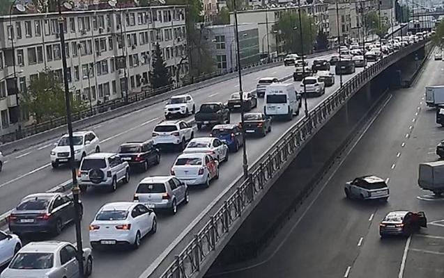 Bu yollarda tıxac var