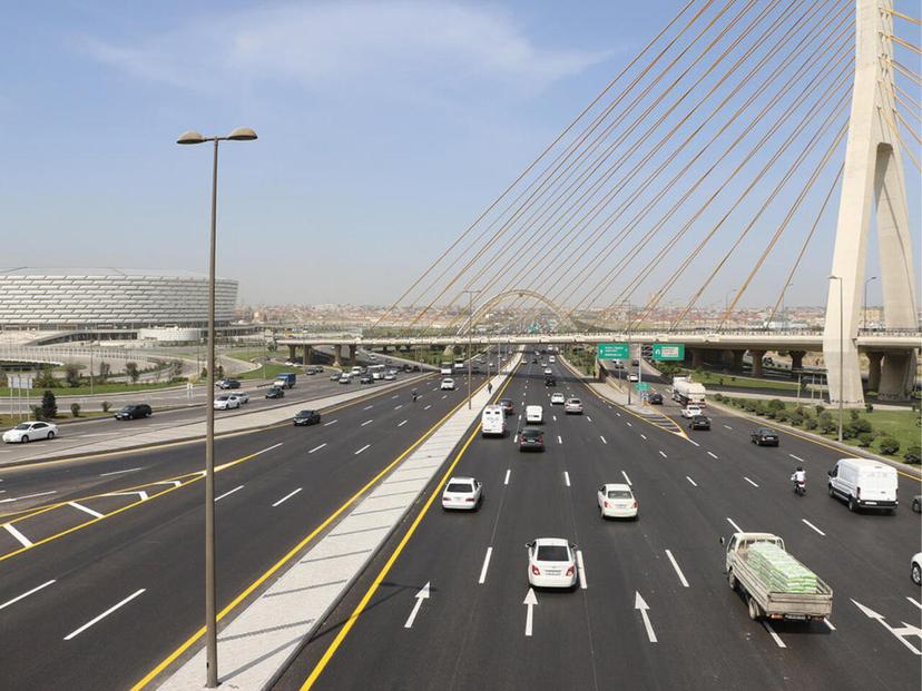 Aeroport yolu 2 gün bağlı olacaq