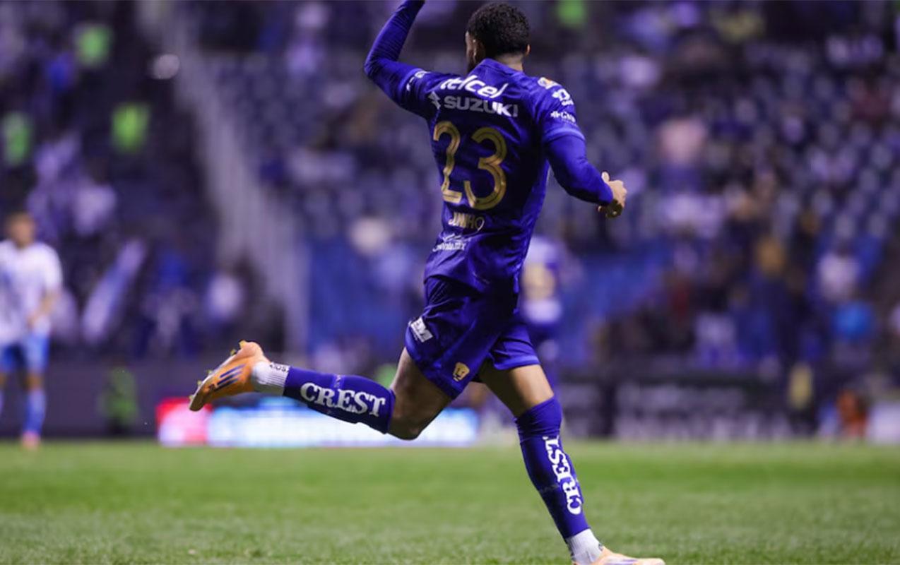 Juninyo qolları sıralayır - VİDEO