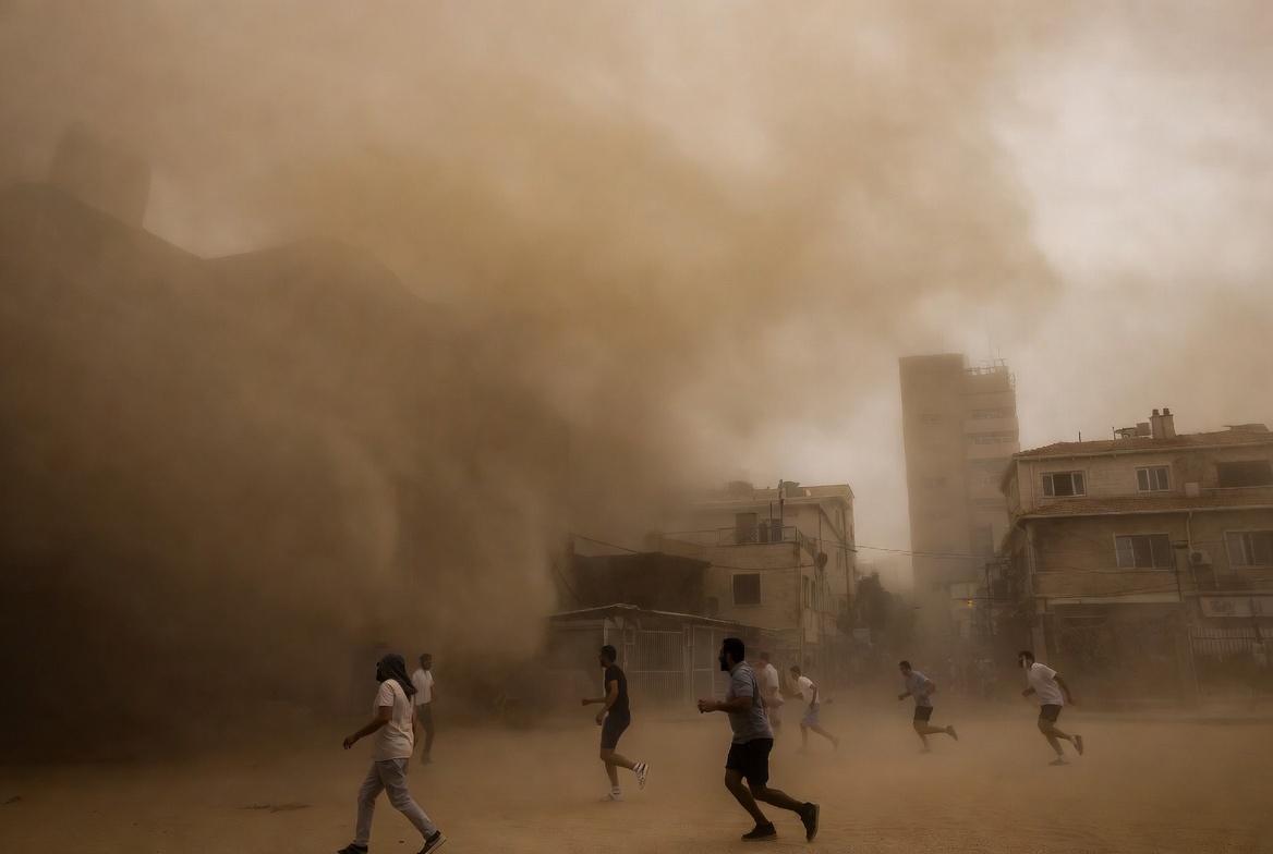 İsraili güclü qum fırtınası bürüyüb