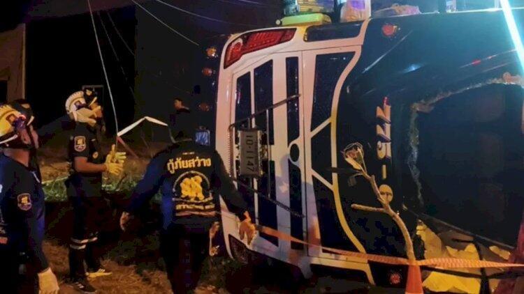 Avtobus aşdı, onlarla insan xəsarət aldı