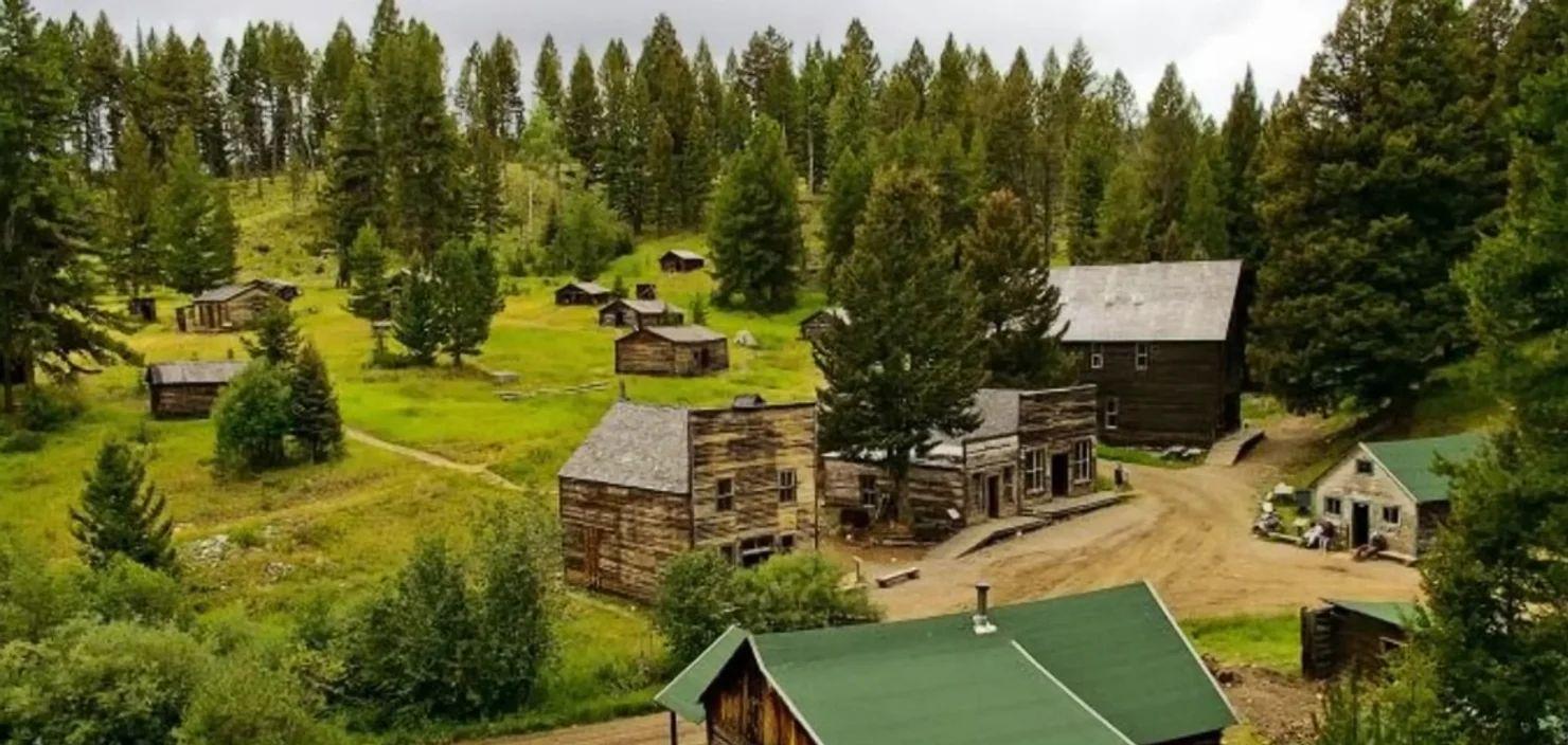 Lənətlənmiş "Cadugər Layihəsi" kəndi - Fotolar