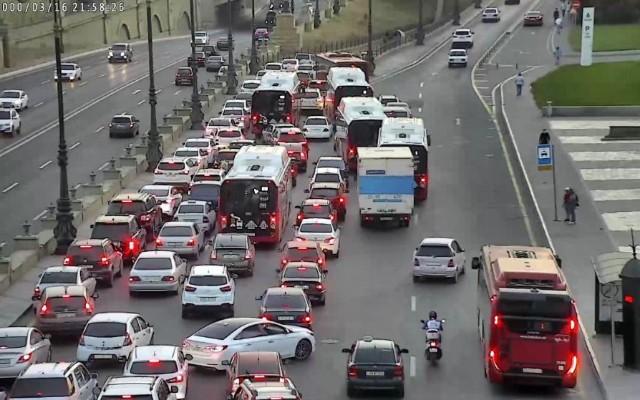 Bu yollarda tıxac var