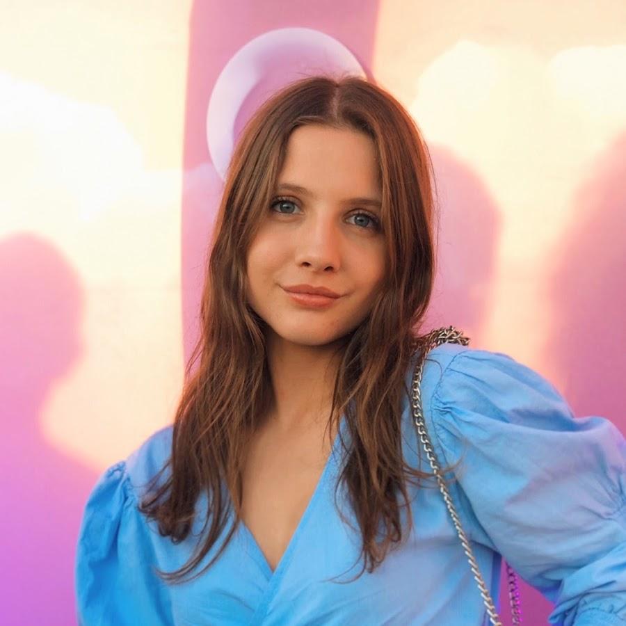 Tanınmış aktrisa nişanlanmağa hazırlaşır