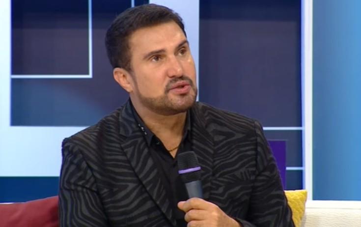 "Kasıb yaşayacağamsa, nə edirəm sevgini?"