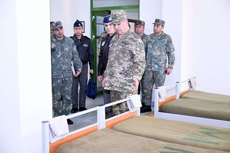 Müdafiə naziri Komandanlığa göstərişlər verdi