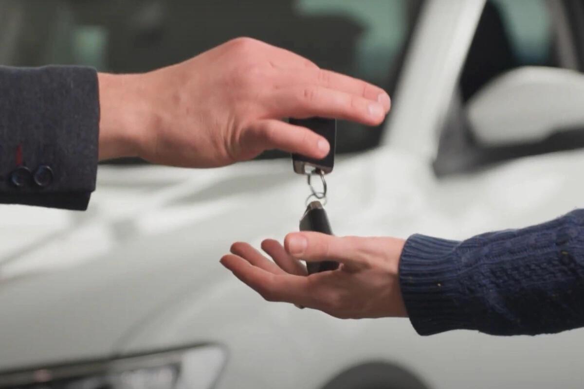 Azərbaycanda bu şəxslərə pulsuz avtomobil VERİLƏCƏK