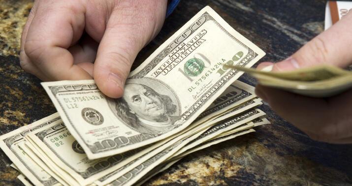 "Pulum azalır, amma bitmir" - Məşhur müğənnidən AÇIQLAMA