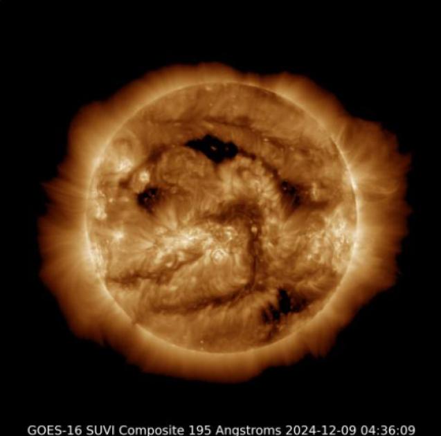 Günəşin səthindən ləkələr yoxa çıxır