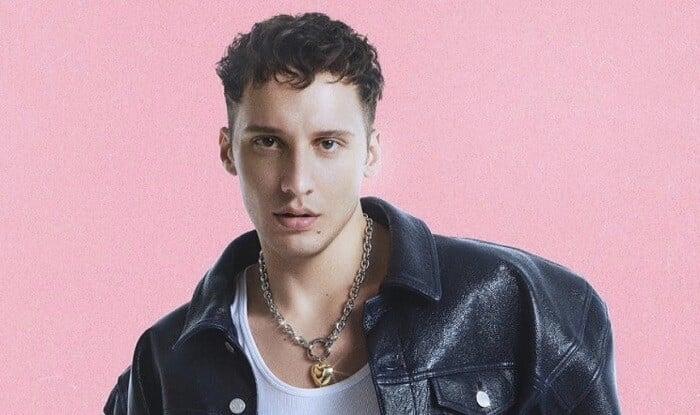 Məşhur türkiyəli müğənni hava limanında saxlanıldı