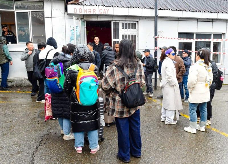 Çinin 18 vətəndaşı İrandan Azərbaycana təxliyə edildi – FOTO