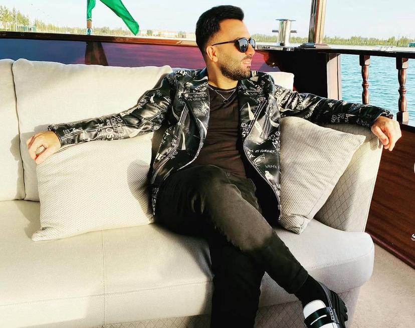 Azərbaycanlı müğənni bombalanan şəhərdə qaldı - Qayıda bilmir