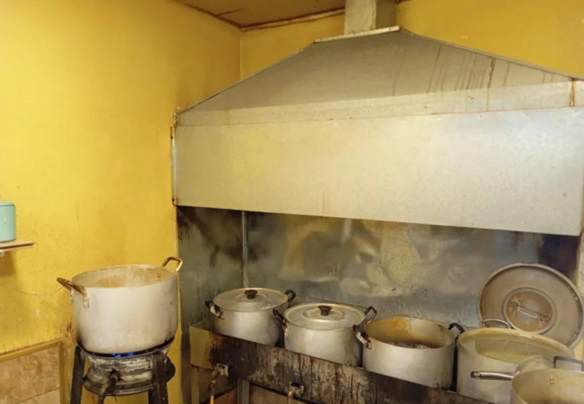 Məşhur şirniyyat sexi bağlandı