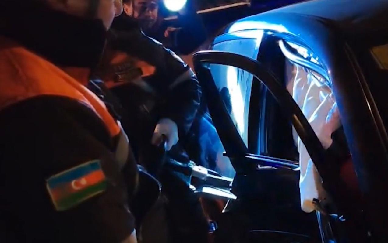 Üç maşın toqquşdu, qadın sıxılı vəziyyətdə qaldı-VİDEO