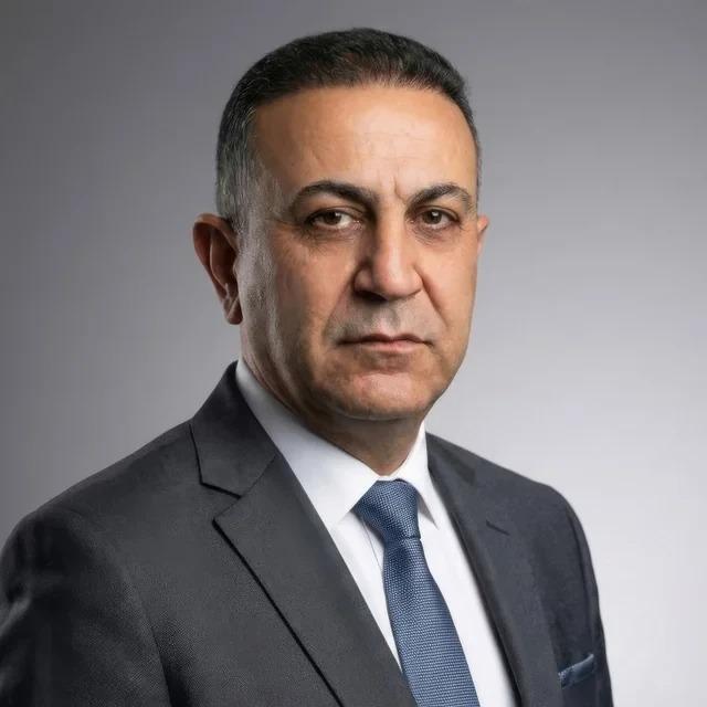 Yeni sədr özünə müşavir təyin etdi - FOTO