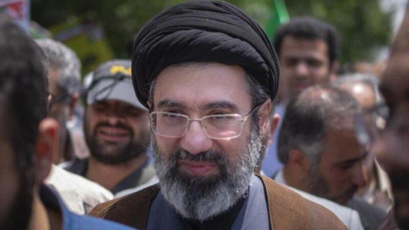 Xameneinin oğlu ağır yaralandı