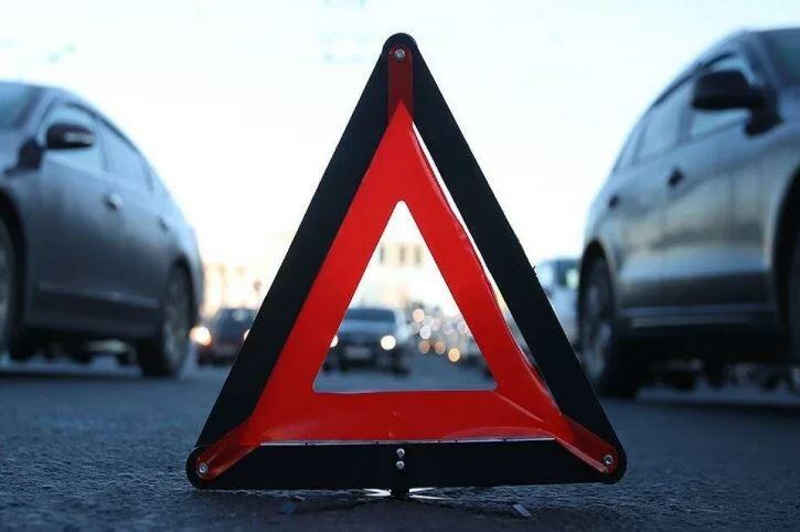 Şəmkirdə avtomobil aşdı: 5 nəfər yaralandı