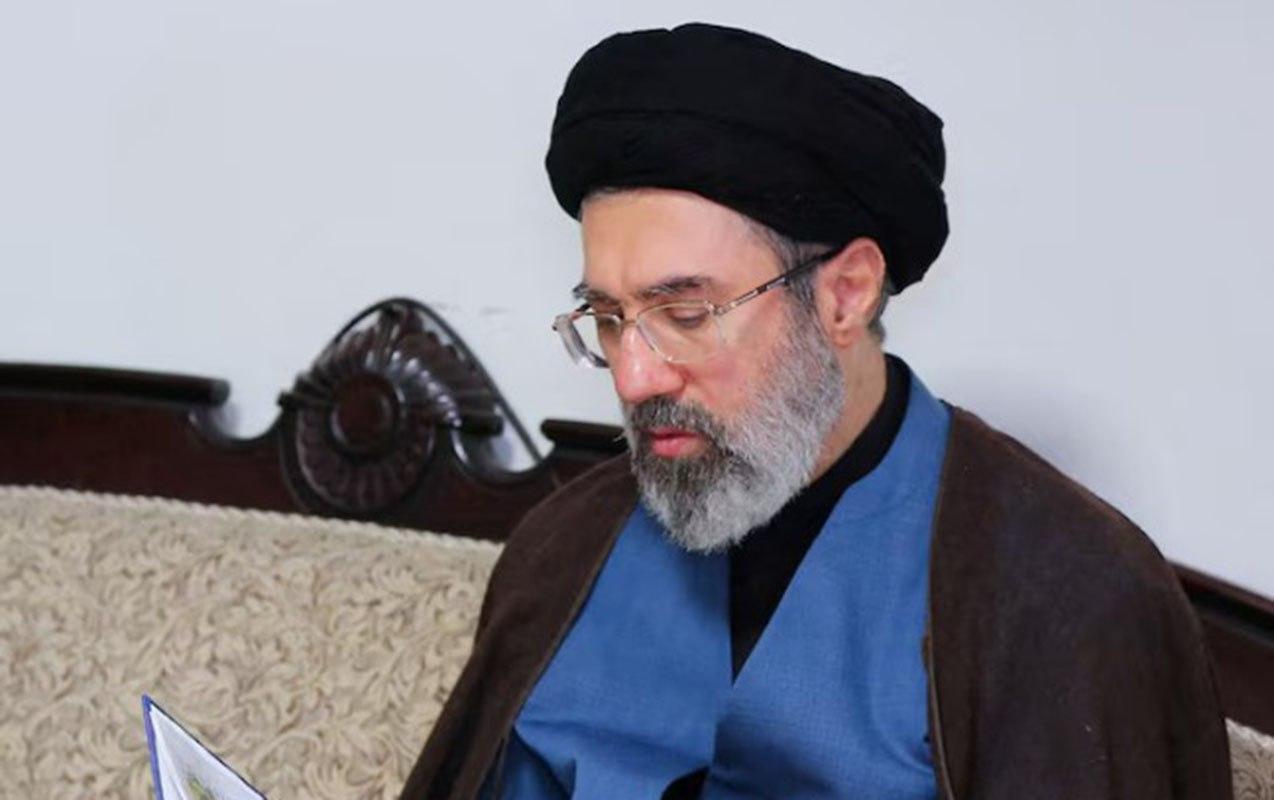 Xameneinin oğlu Ali Lider seçildi - VİDEO