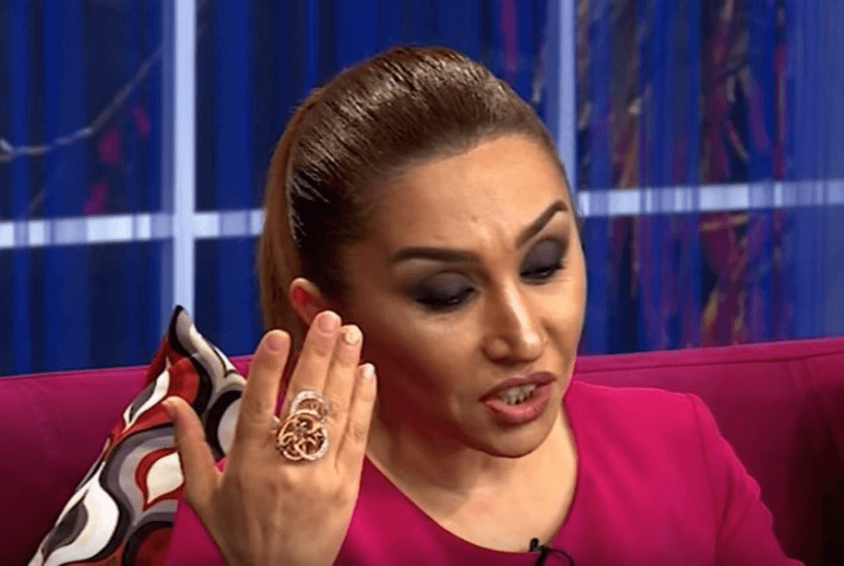 Əməkdar artist: "Elə həyat yaşayıb gündə döyülməliyəm?"